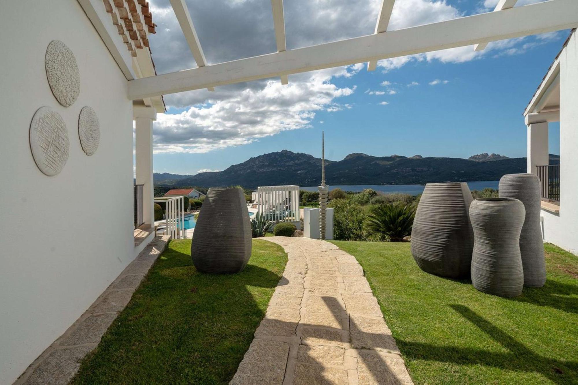 מלון Sulia House Porto Rotondo, Curio Collection By Hilton מראה חיצוני תמונה